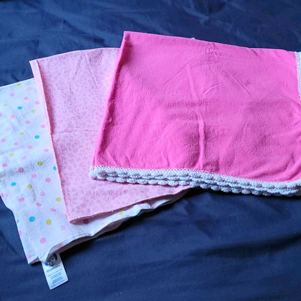 3 Receiving Blankets Gently Use